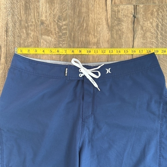 Hurley Lightweight Unlined Board Shorts Swim Trunks - Picture 5 of 6